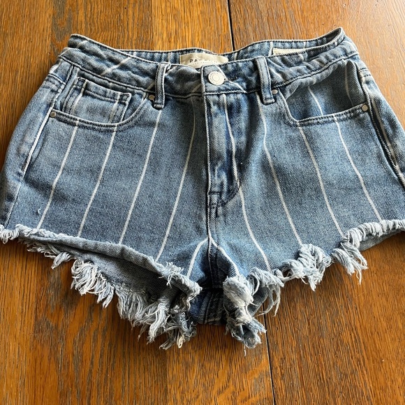 PacSun Blue Striped Jean Shorts Frayed Hemline High Rise Festival Shorts Size 24 - Picture 2 of 11